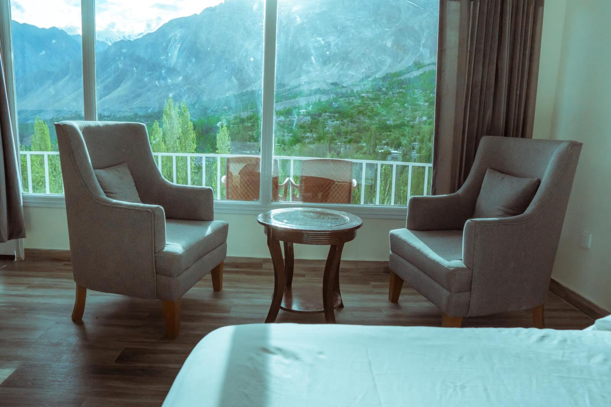 Hilltop Hotel, Hunza Karimabad  Zewnętrze zdjęcie